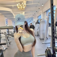 高顏值健身教練 大奶蜜桃臀線條超讚