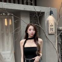 超高顏值！爆有料的身材！  小小的身體  大大的能量