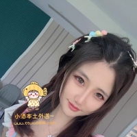 性感與可愛並存  第一次下海就超級惹火